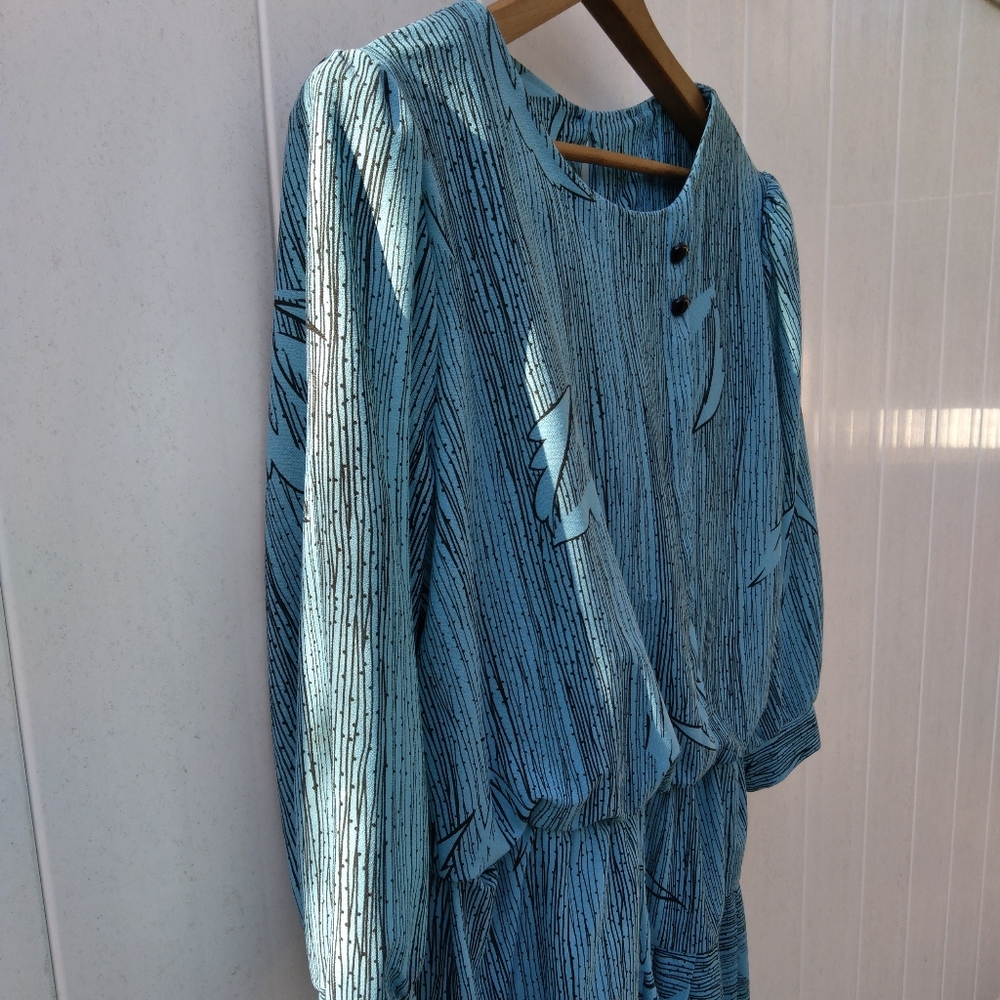VINTAGE blue and black dress